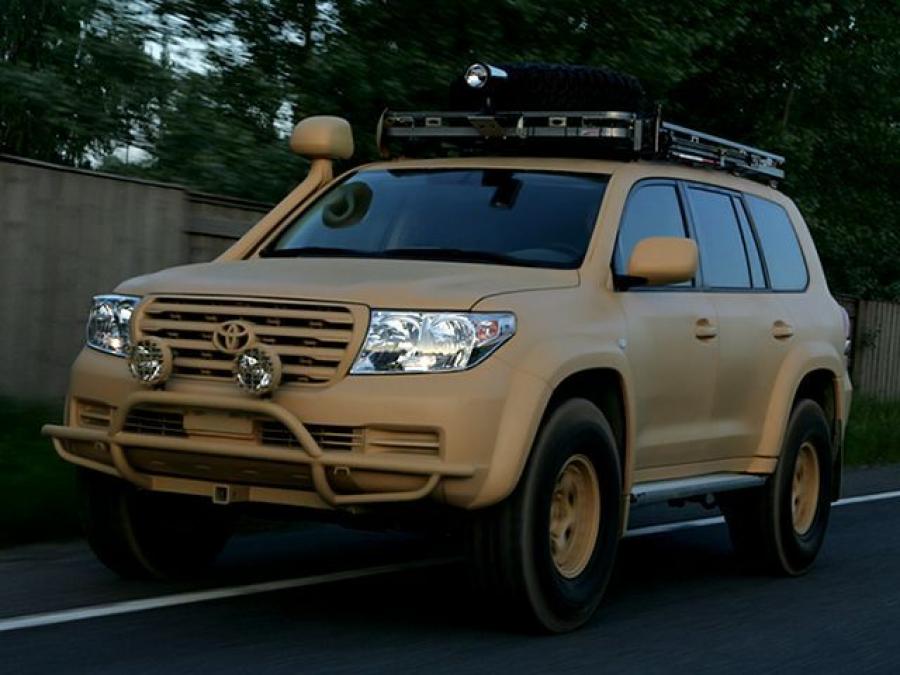  Toyota Land Cruiser 200 High Mobility Arctic Trucks 2010 года  (фото 2 из 5)